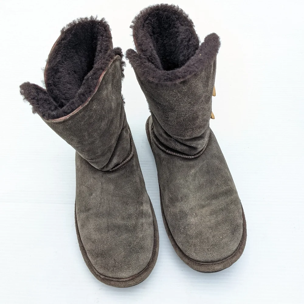 BEARPAW Abigail Brown Suede Leather Sheepskin/Wool Winter Slipper Boots cozy